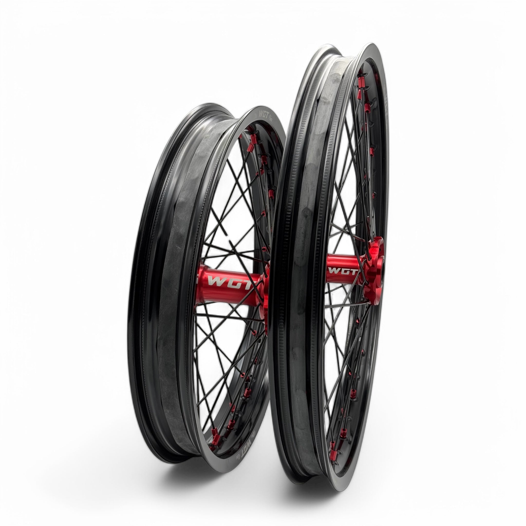 Red 21-18 Ultra bee wheels