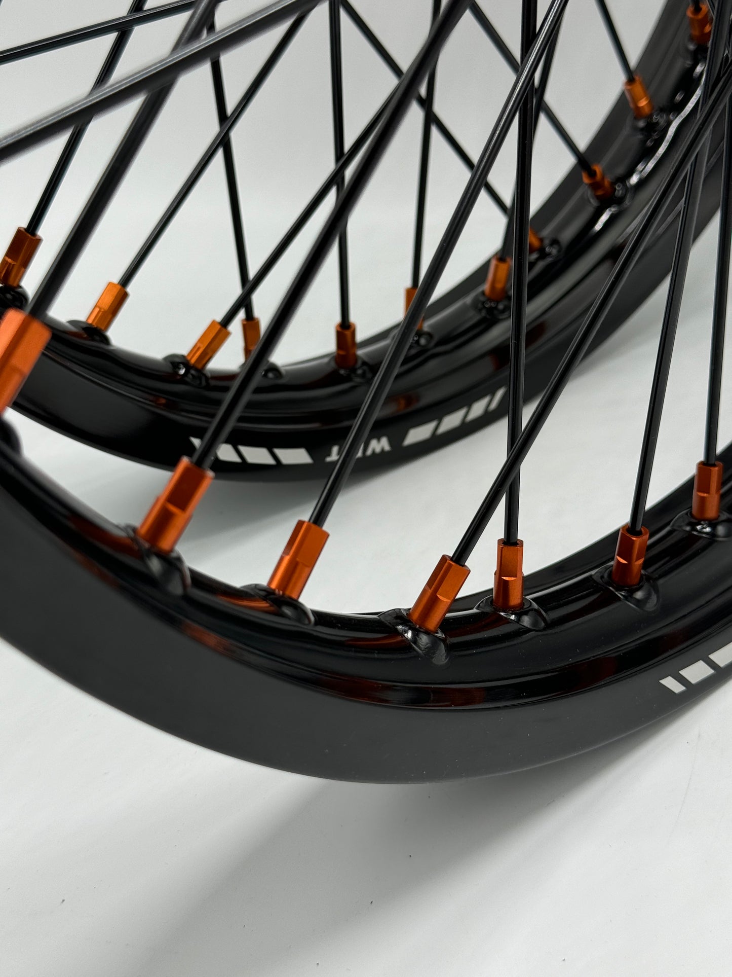 V2 orange 19x16 Surron wheel set