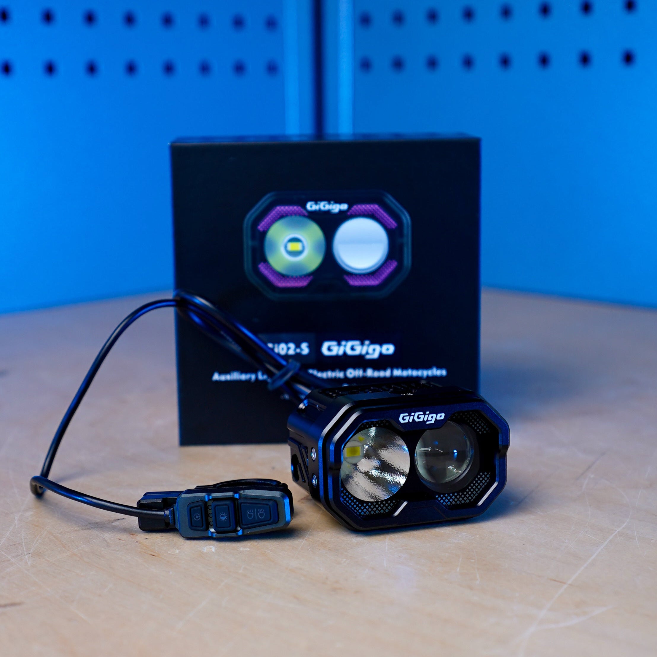 GiGigo GI02S Headlight
